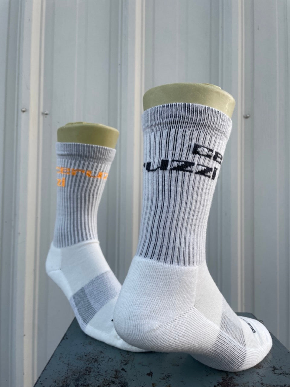 EC02 Merino 156 Performance White – 2 Pair Black/Orange logo